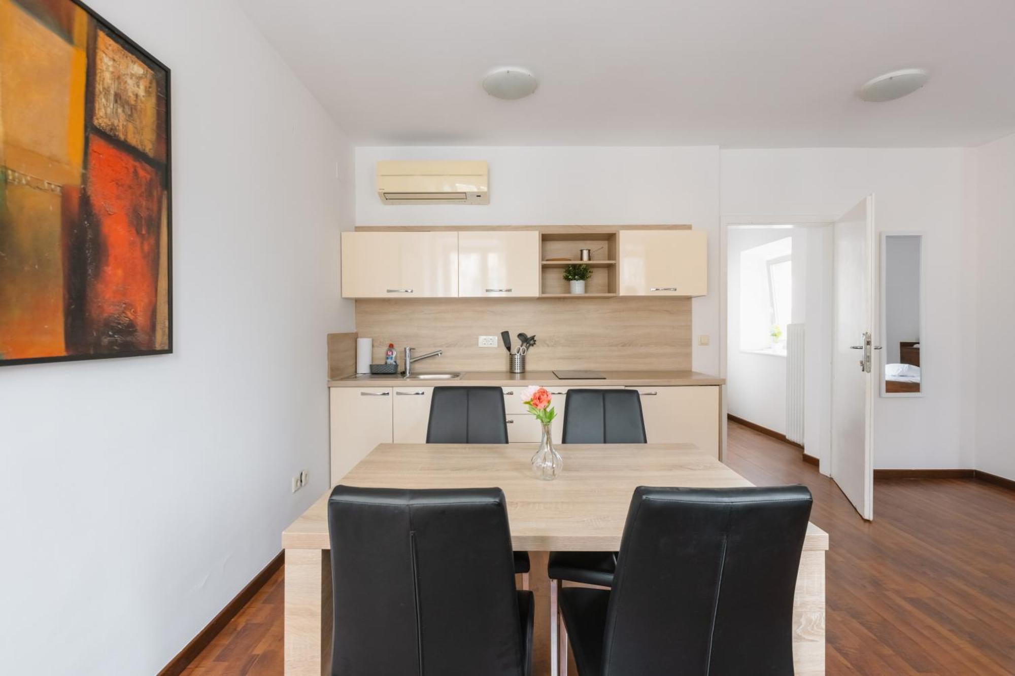 Bridge Apartments Λιουμπλιάνα Δωμάτιο φωτογραφία
